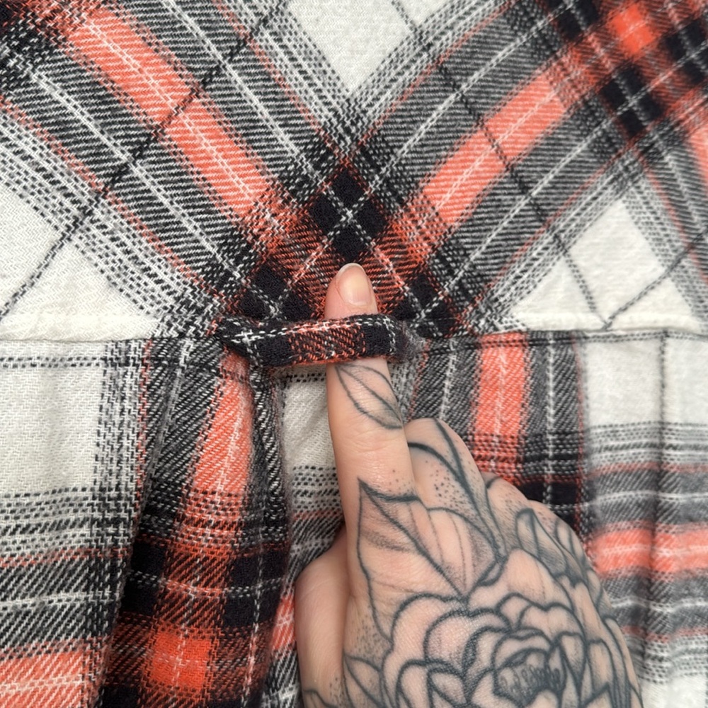 🌈5/$20 BUNDLE! Arizona Jean Co. Plaid Button Up Flannel - Picture 7 of 7